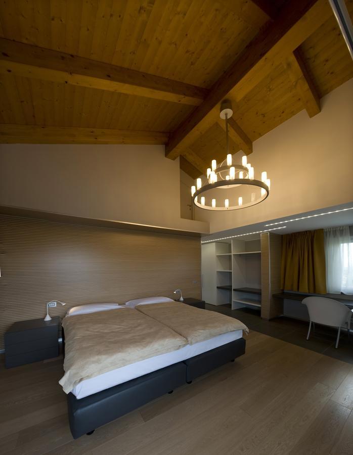 Casa Nelle Vigne Apartman Castiglione Tinella Kültér fotó