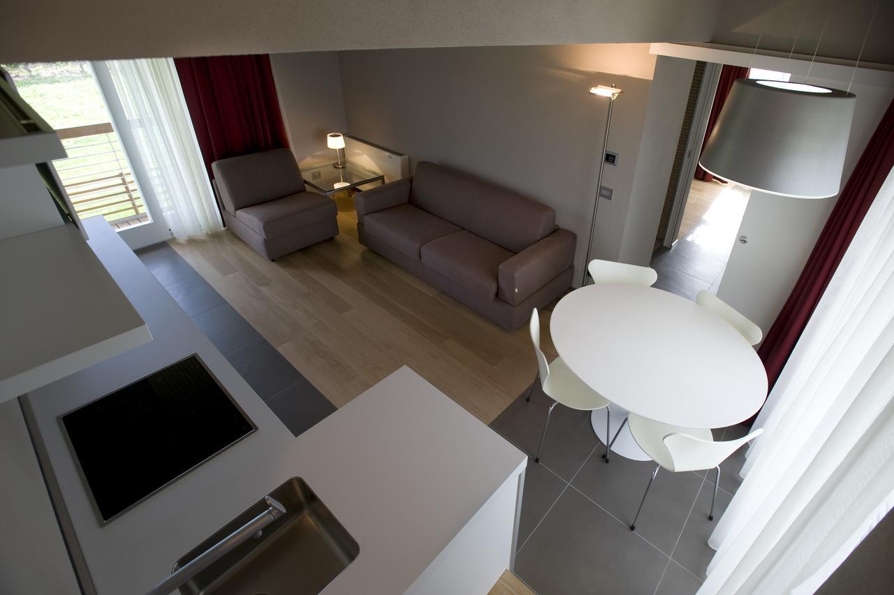 Casa Nelle Vigne Apartman Castiglione Tinella Kültér fotó