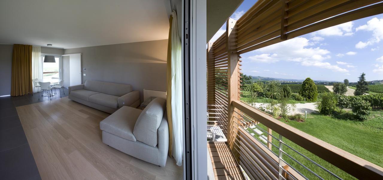 Casa Nelle Vigne Apartman Castiglione Tinella Kültér fotó