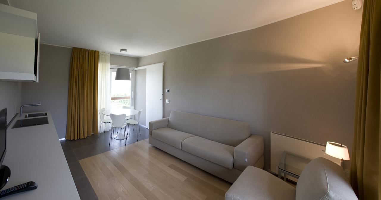 Casa Nelle Vigne Apartman Castiglione Tinella Kültér fotó
